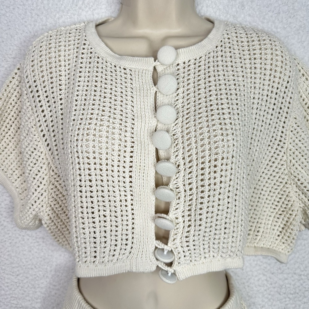 Sabo Skirt Crochet Knit 2 Piece Set Womens Small Cream Button Crop Top Shorts - Picture 3 of 11